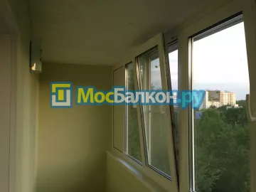 Отделка балкона и лоджии пластиковыми ПВХ панелями в Королёве от компании МосБалкон