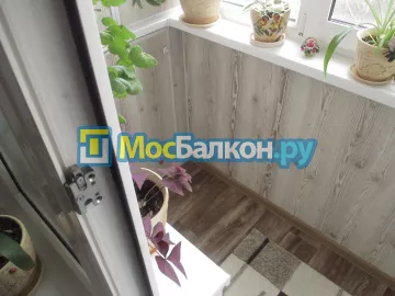 Отделка балкона и лоджии пластиковыми ПВХ панелями в Королёве от компании МосБалкон