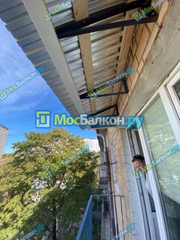 независимая крыша на балкон последнего этажа в Москве и области низкая цена