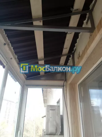 Крыша на балконе в Королёве монтаж и ремонт по выгодной цене от МосБалкон