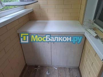 Шкаф на балкон купить в Королёве на заказ недорого от МосБалкон