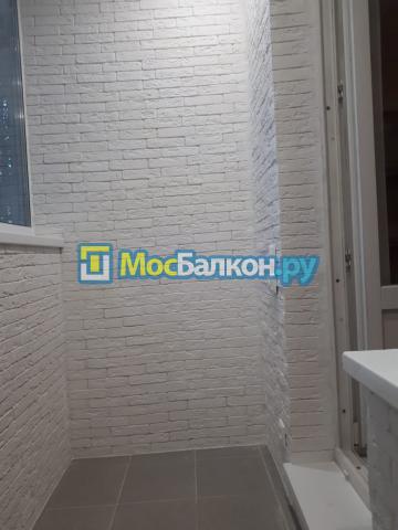 Отделка балкона декоративным камнем