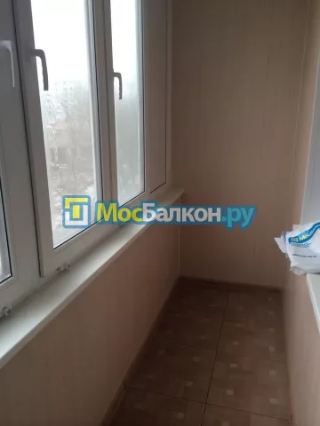 Отделка балкона и лоджии пластиковыми ПВХ панелями в Королёве от компании МосБалкон
