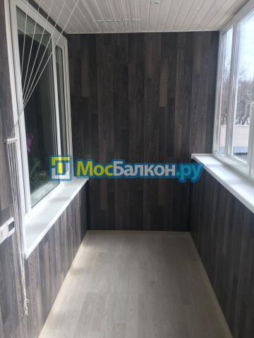 Отделка балконов ламинатом