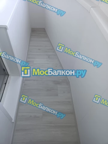 Отделка балкона и лоджии пластиковыми ПВХ панелями в Королёве от компании МосБалкон
