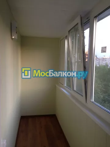 Отделка балкона и лоджии пластиковыми ПВХ панелями в Королёве от компании МосБалкон