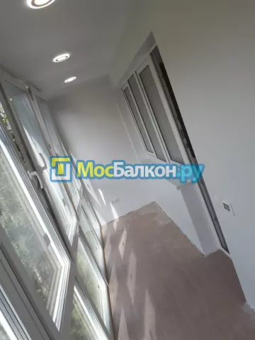 Панорамное остекление заказать под ключ по выгодной цене в Королёве от компании МосБалкон